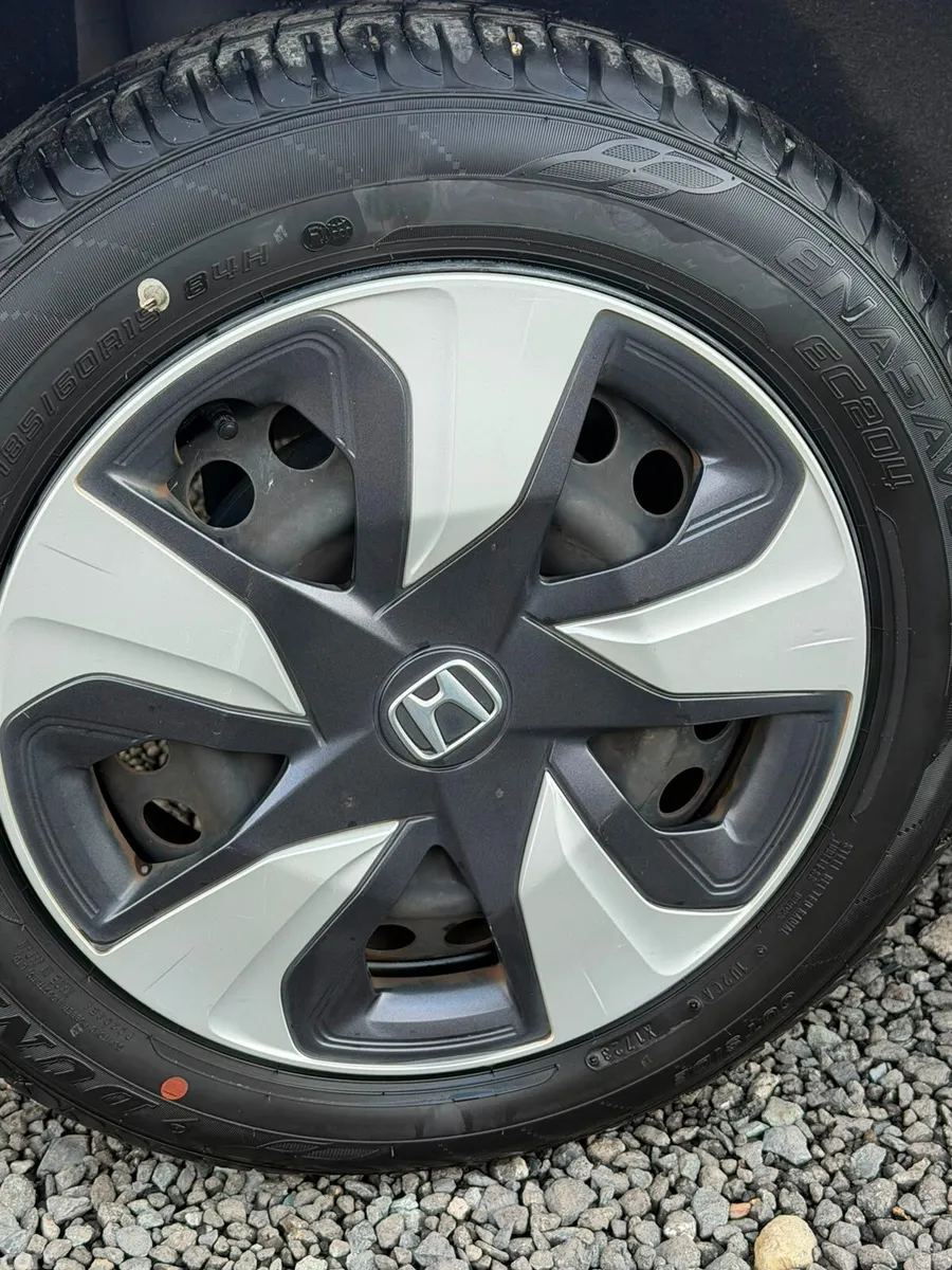 Honda Fit Hatchback, Petrol Hybrid, 2017, Silver