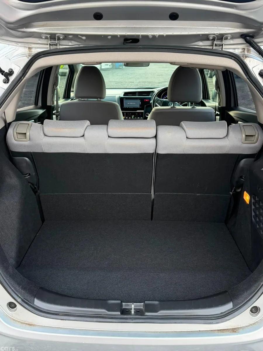 Honda Fit Hatchback, Petrol Hybrid, 2017, Silver