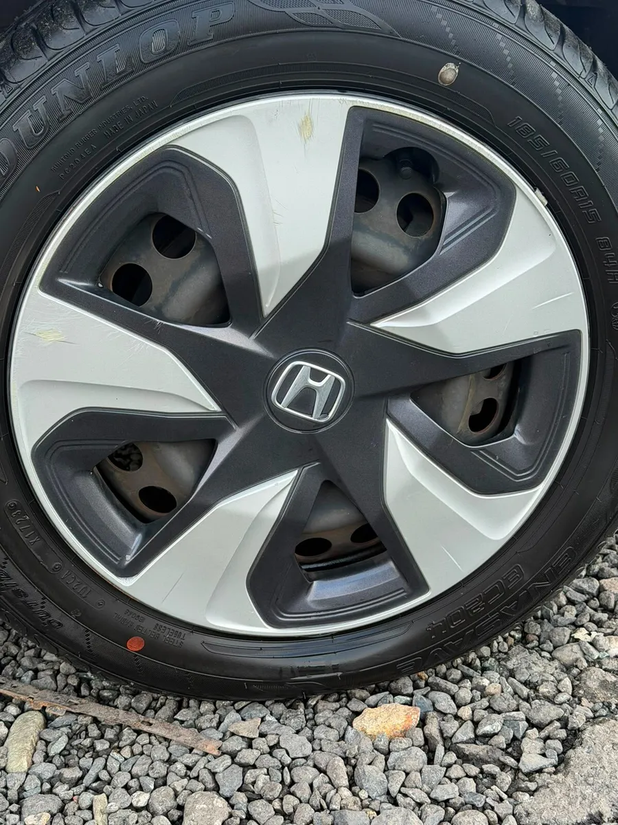 Honda Fit Hatchback, Petrol Hybrid, 2017, Silver