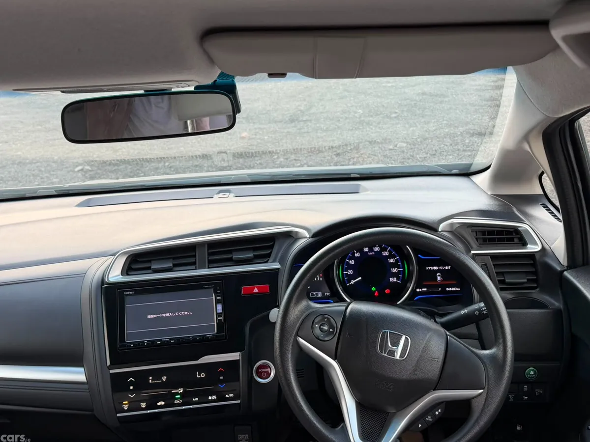 Honda Fit Hatchback, Petrol Hybrid, 2017, Silver