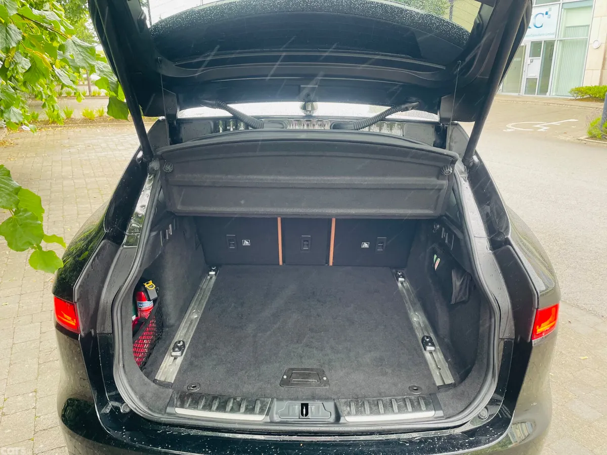 Jaguar F-Pace SUV, Diesel, 2018, Black