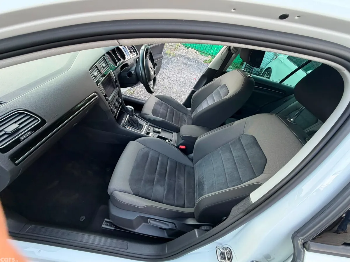 Volkswagen Golf Hatchback, Petrol, 2017, Black