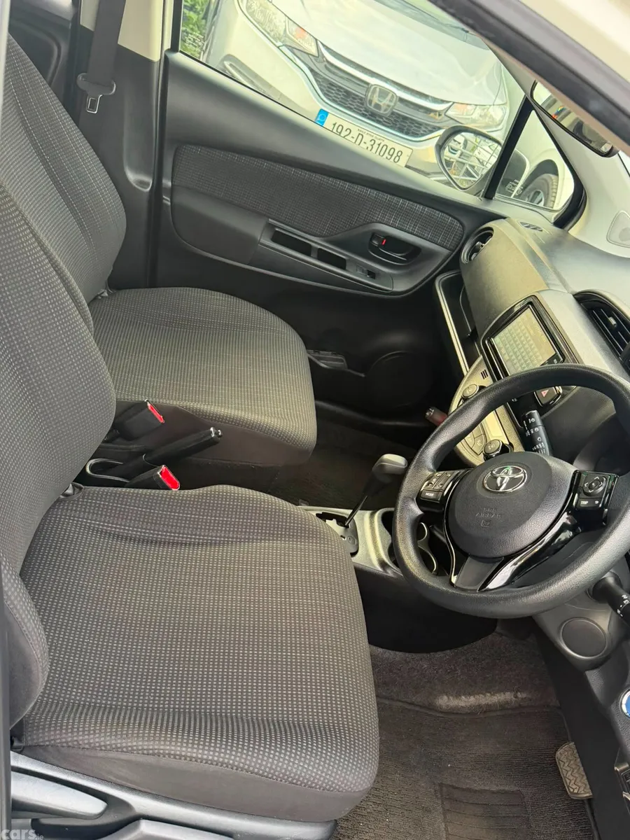 Toyota Vitz Hatchback, Petrol Hybrid, 2017, White