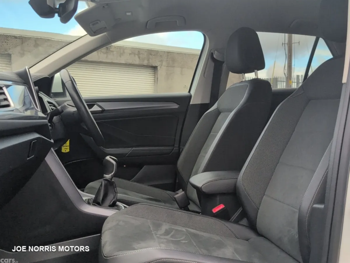 Volkswagen T-Roc SUV, Petrol, 2022, White