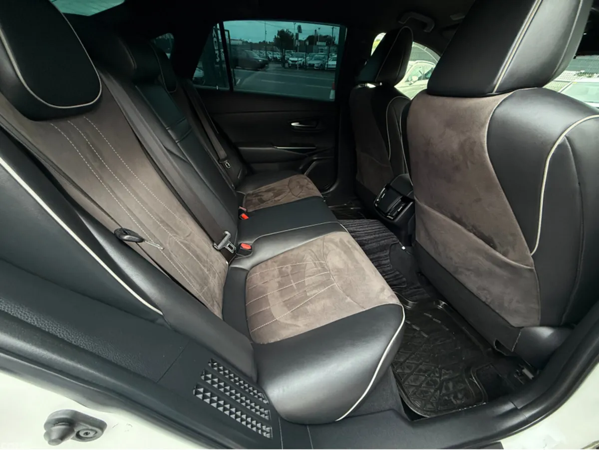 Toyota Crown Saloon, Petrol Hybrid, 2020, White