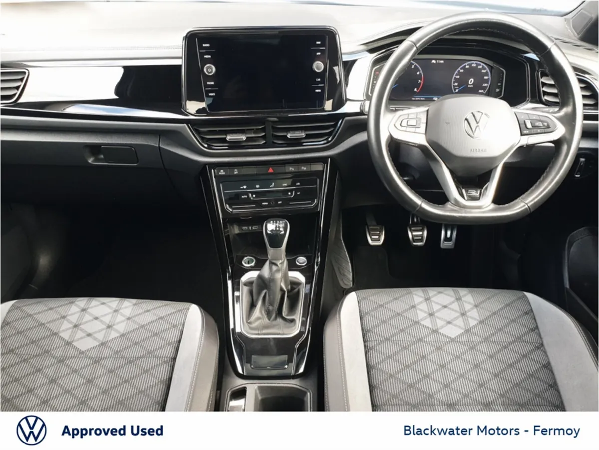 Volkswagen T-Roc SUV, Petrol, 2024, Blue