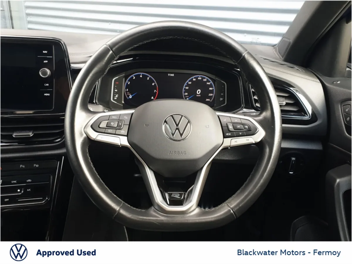 Volkswagen T-Roc SUV, Petrol, 2024, Blue