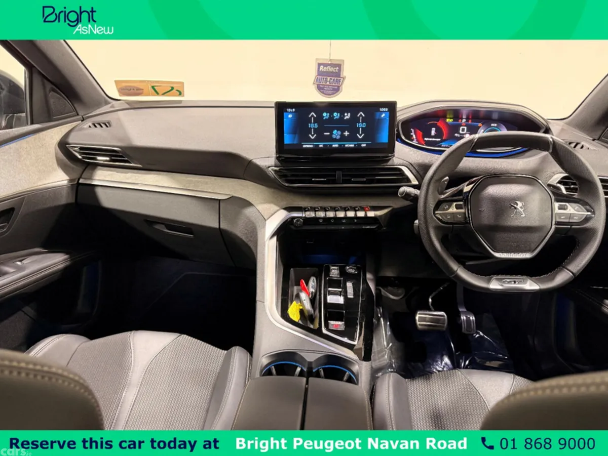 Peugeot 3008 SUV, Petrol Hybrid, 2024, Red