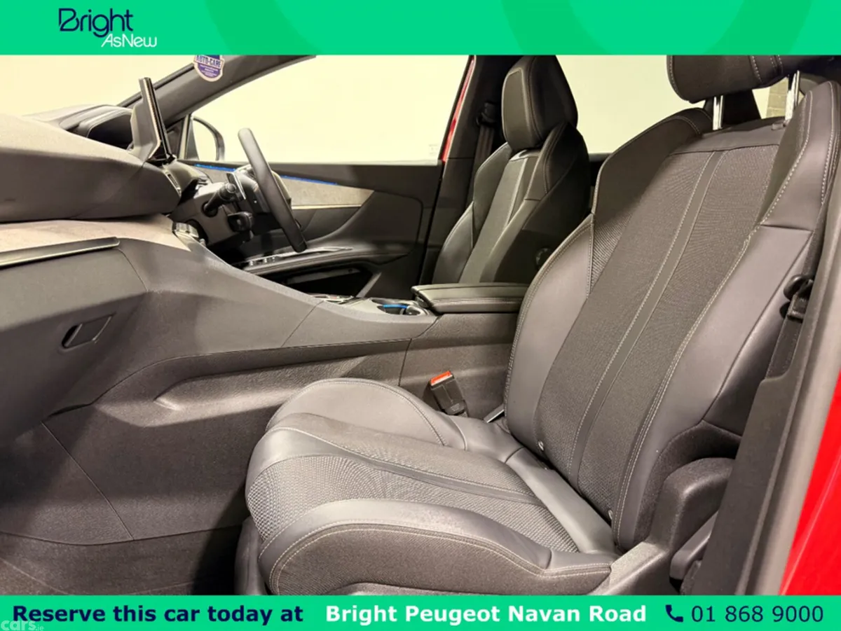 Peugeot 3008 SUV, Petrol Hybrid, 2024, Red