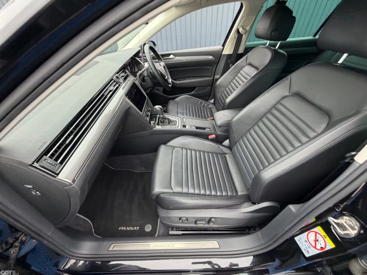 Volkswagen Passat Estate, Diesel, 2019, Black