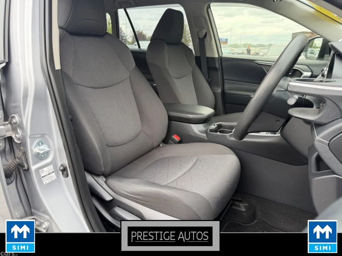 Toyota RAV4 SUV, Petrol Hybrid, 2021, Silver
