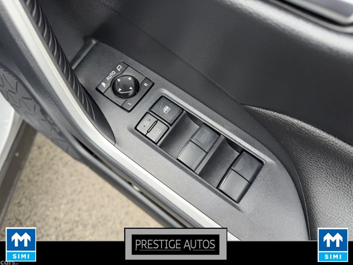 Toyota RAV4 SUV, Petrol Hybrid, 2021, Silver