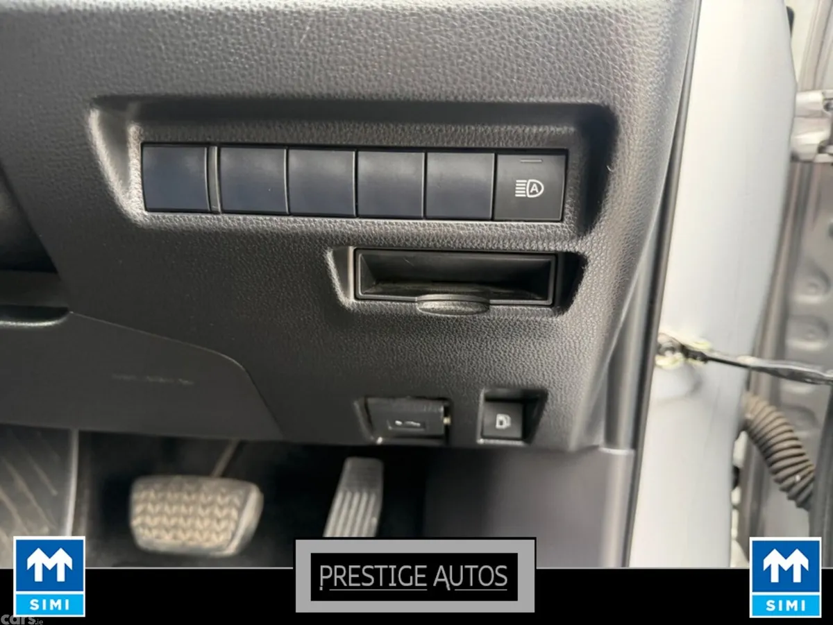 Toyota RAV4 SUV, Petrol Hybrid, 2021, Silver