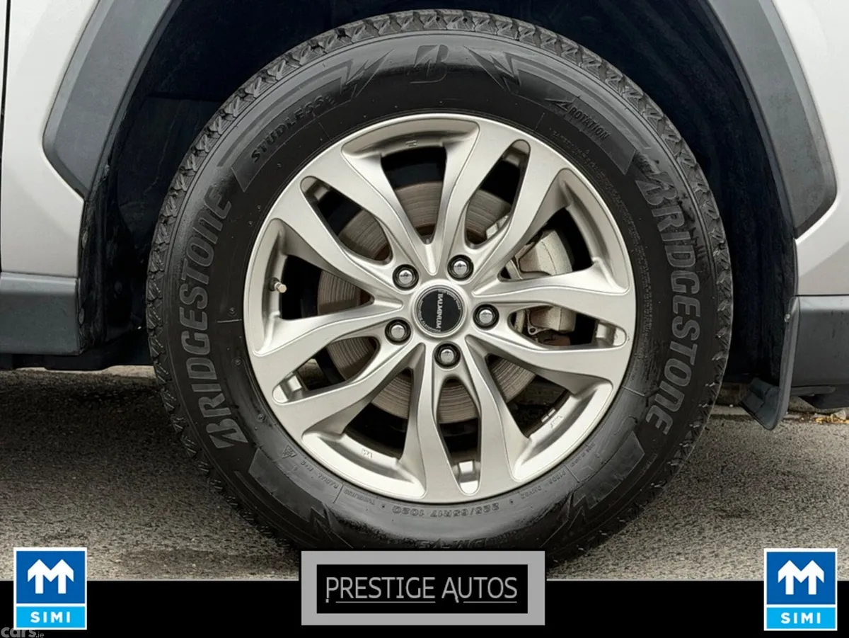 Toyota RAV4 SUV, Petrol Hybrid, 2021, Silver