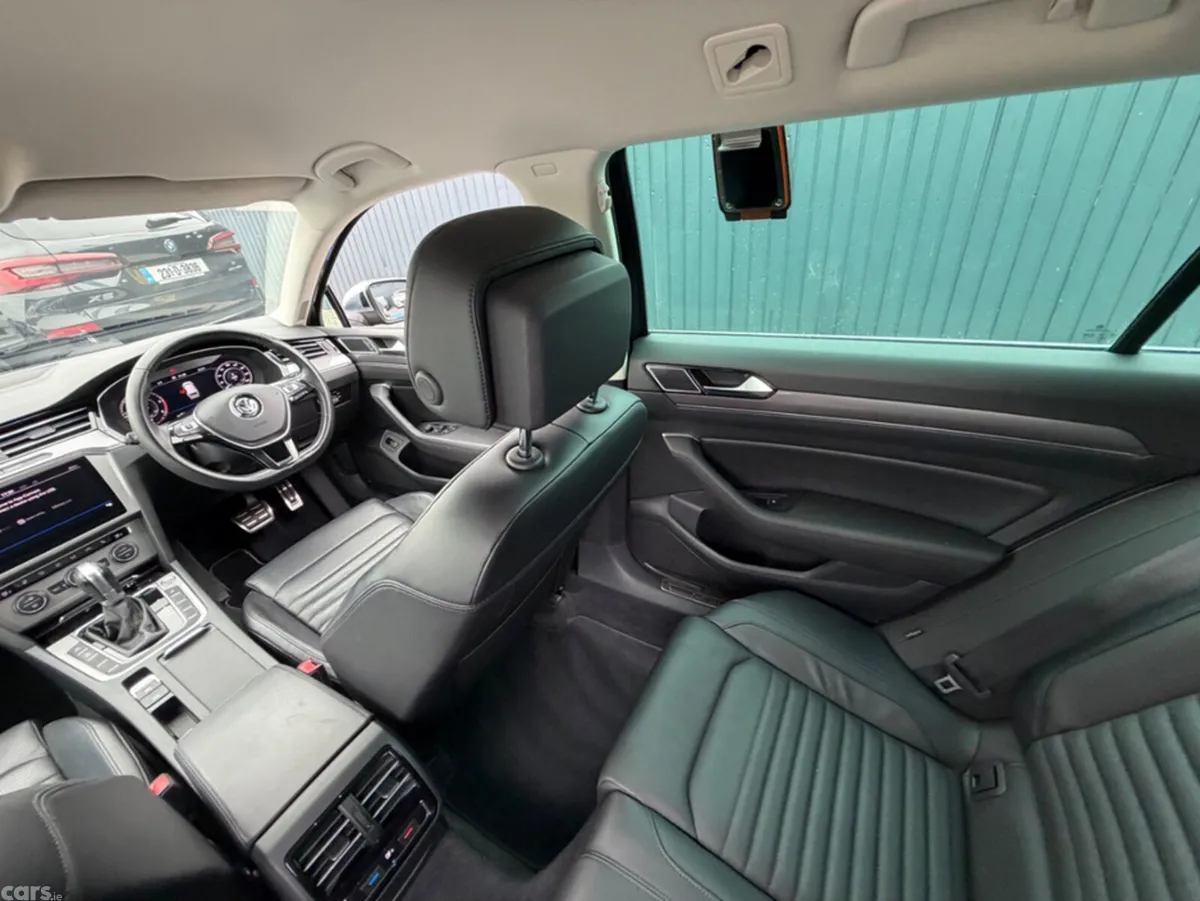 Volkswagen Passat Estate, Diesel, 2019, Black