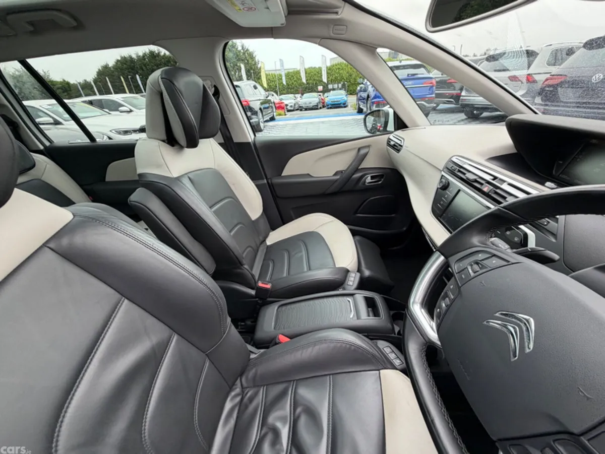 Citroen Grand C4 Spacetourer MPV, Diesel, 2021, White