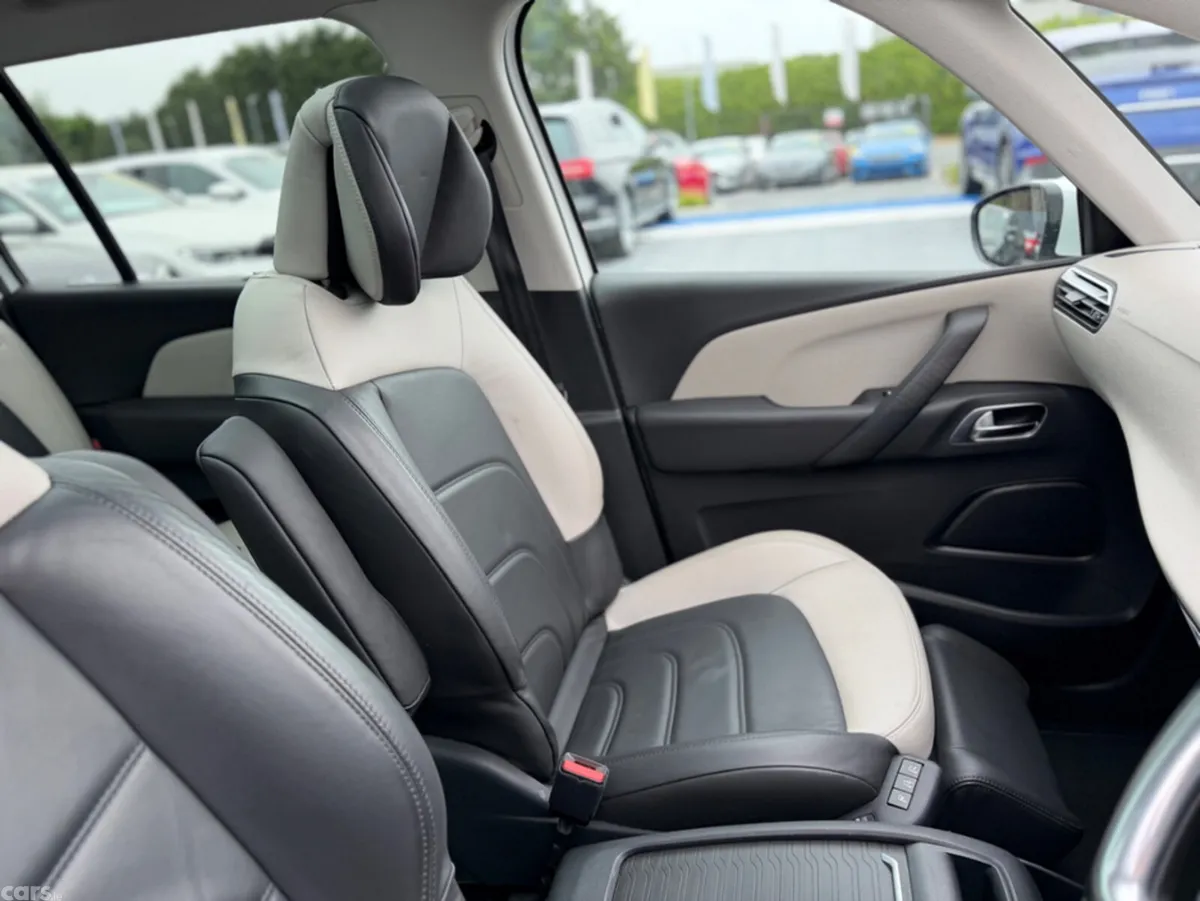 Citroen Grand C4 Spacetourer MPV, Diesel, 2021, White