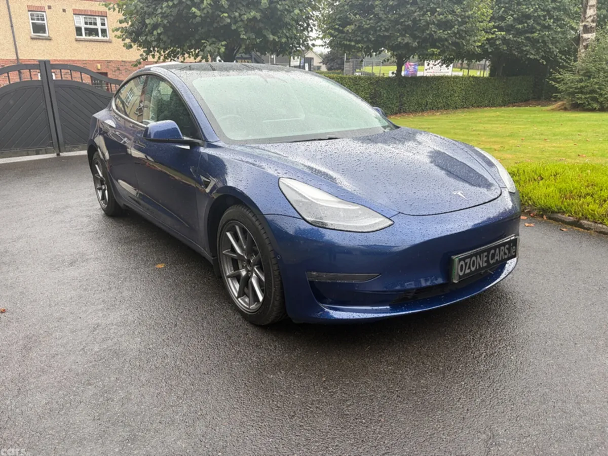 Tesla Model 3 Saloon, Electric, 2021, Blue