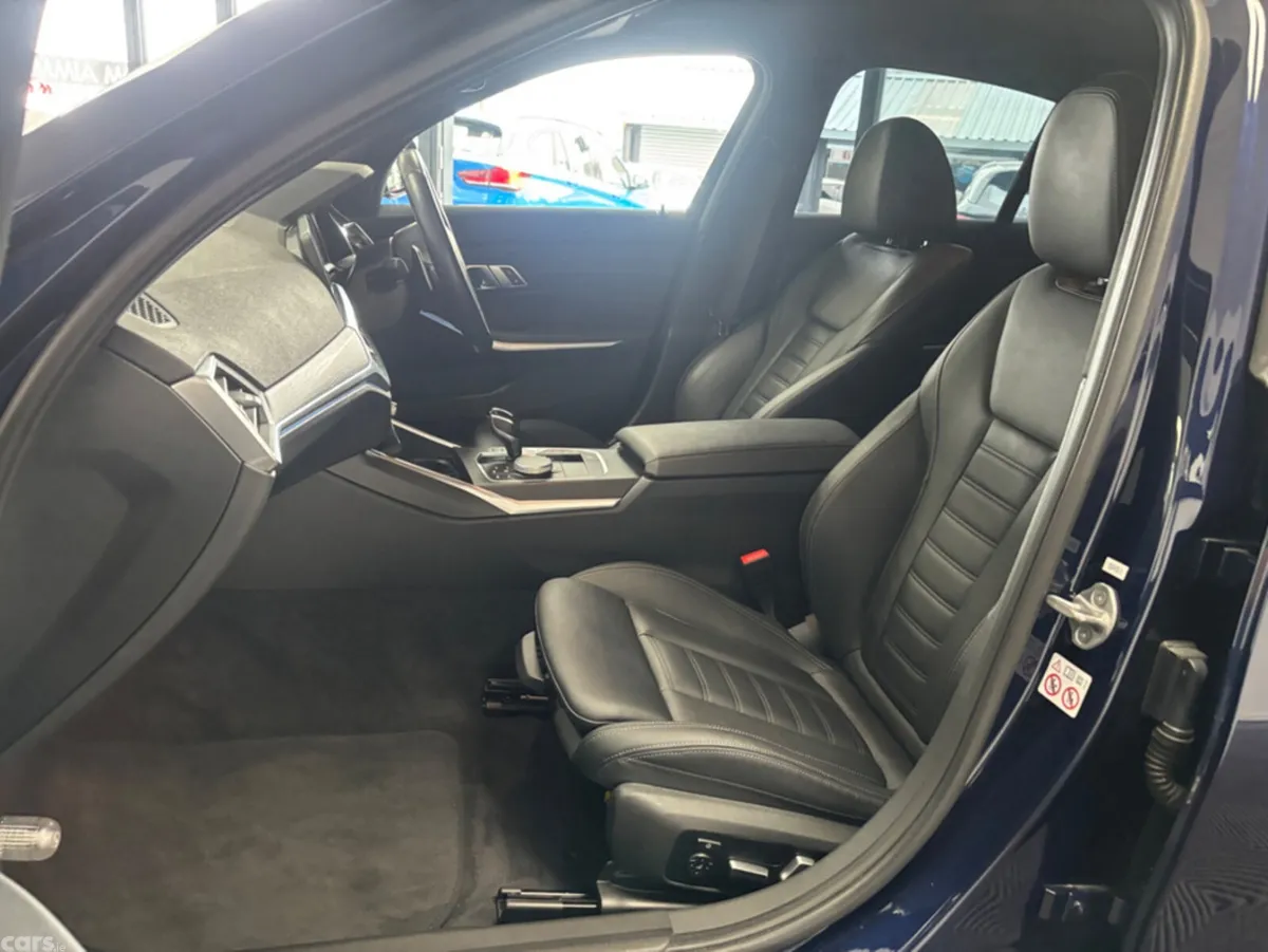 BMW 3-Series Saloon, Petrol Plug-in Hybrid, 2021, Blue