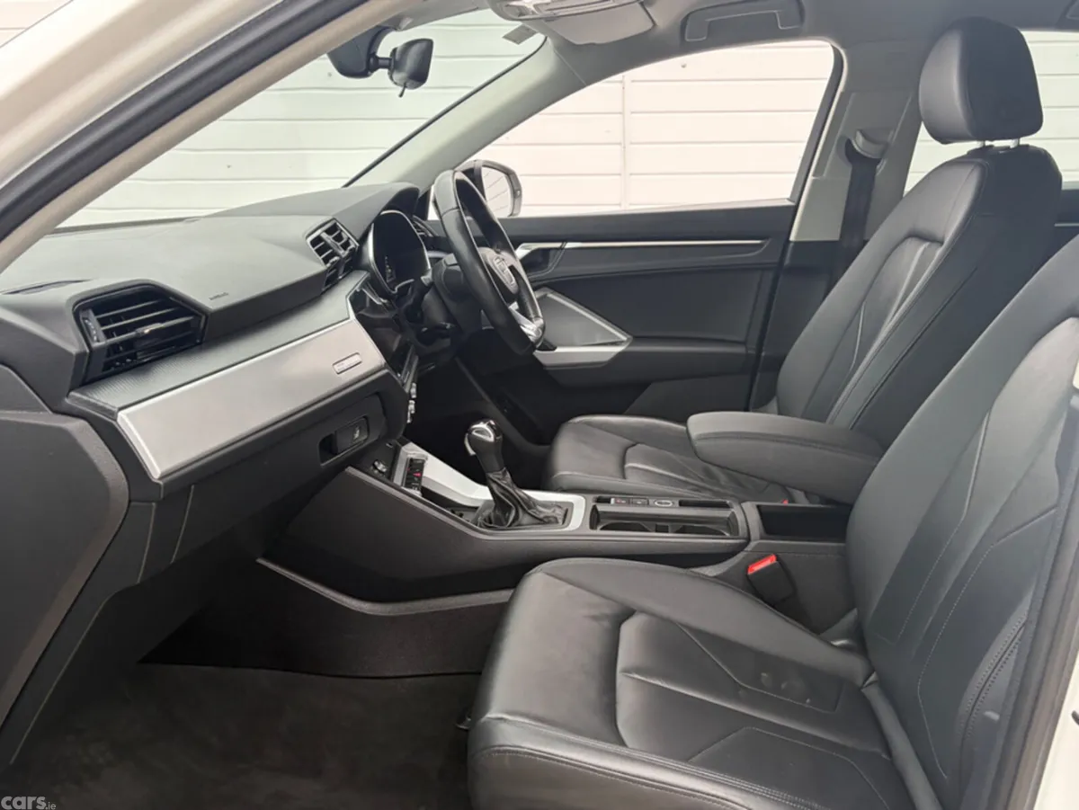 Audi Q3 Hatchback, Petrol Plug-in Hybrid, 2023, White