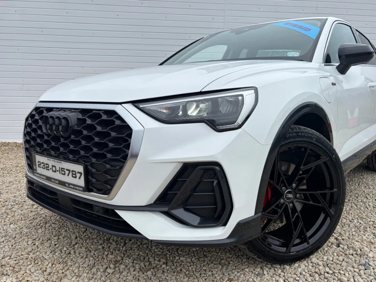 Audi Q3 Hatchback, Petrol Plug-in Hybrid, 2023, White
