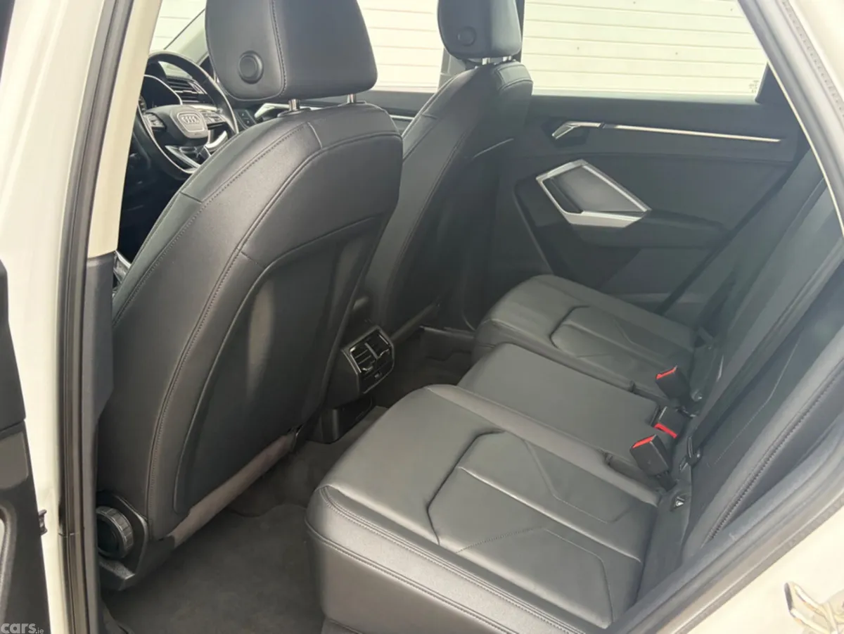 Audi Q3 Hatchback, Petrol Plug-in Hybrid, 2023, White