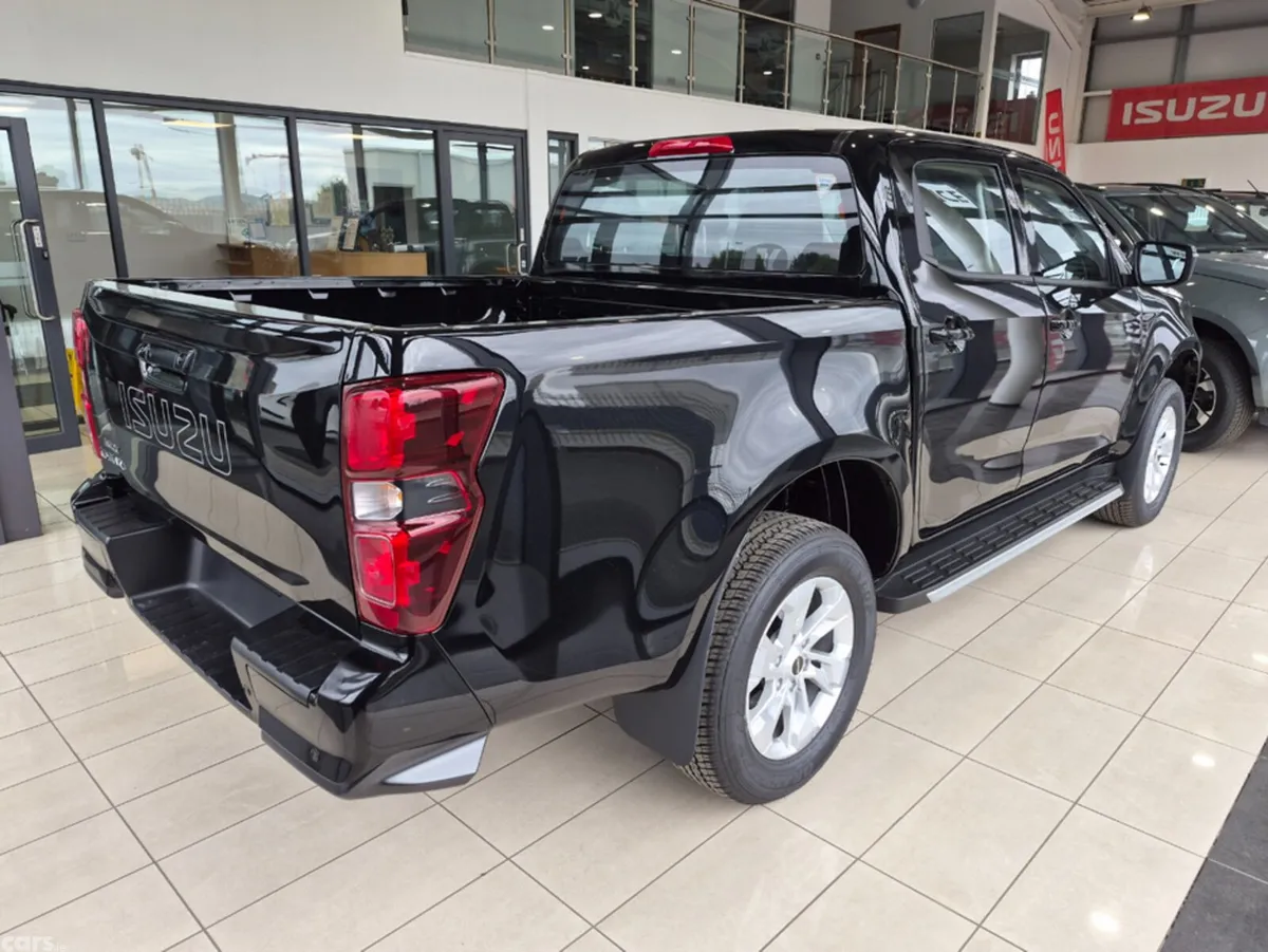 Isuzu D-Max Pick Up, Diesel, 2026, Black
