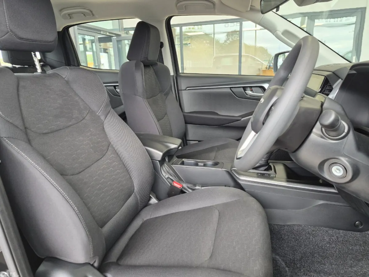 Isuzu D-Max Pick Up, Diesel, 2026, Black