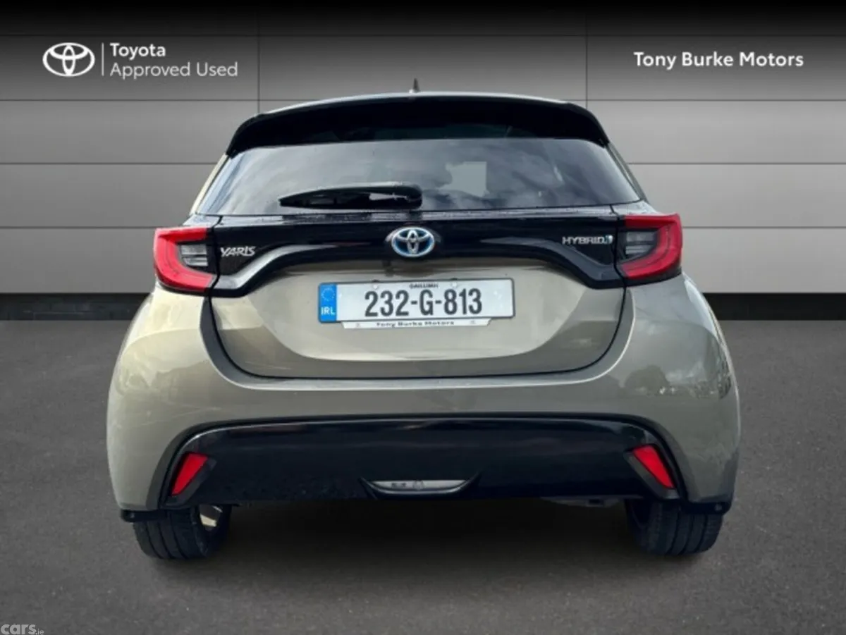 Toyota Yaris Hatchback, Petrol Hybrid, 2023, Brown