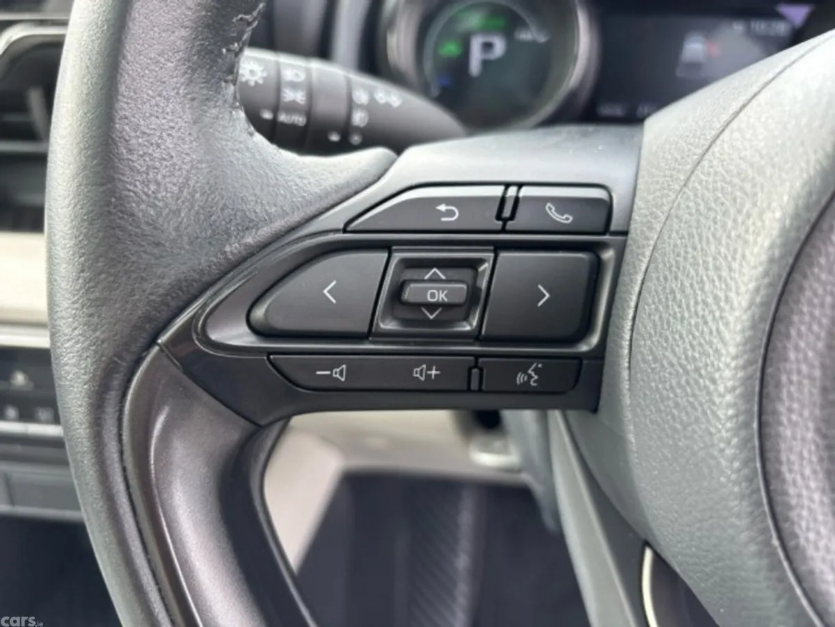 Toyota Yaris Hatchback, Petrol Hybrid, 2023, Brown