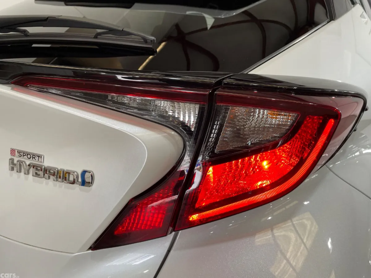 Toyota C-HR Hatchback, Petrol, 2023, White