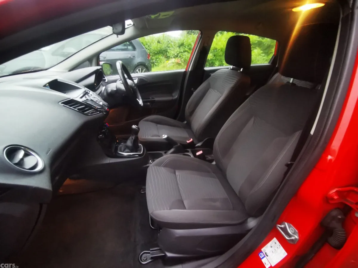 Ford Fiesta Hatchback, Diesel, 2016, Red