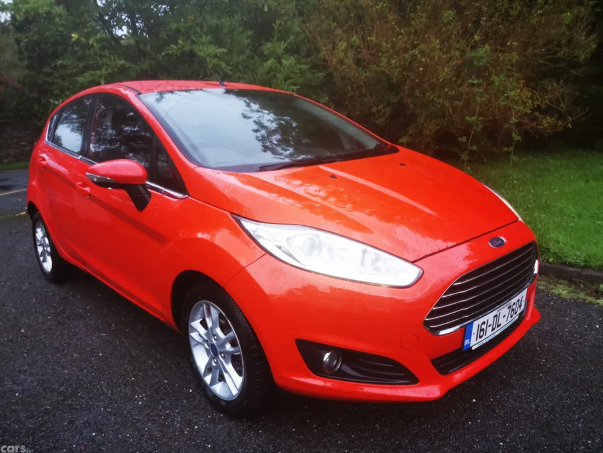 Ford Fiesta Hatchback, Diesel, 2016, Red