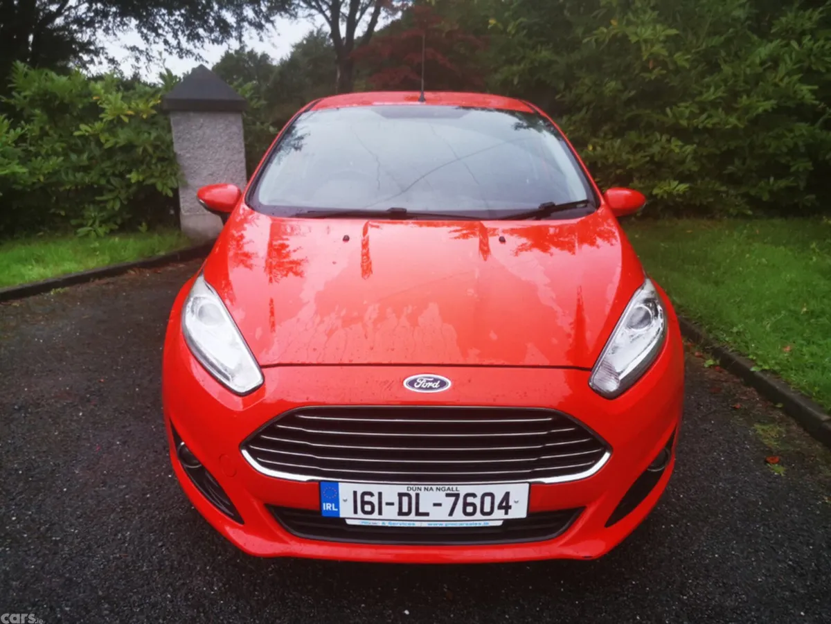 Ford Fiesta Hatchback, Diesel, 2016, Red