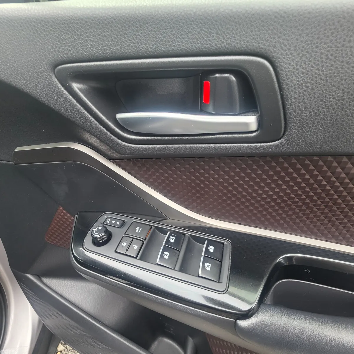 Toyota C-HR SUV, Petrol Hybrid, 2018, Beige