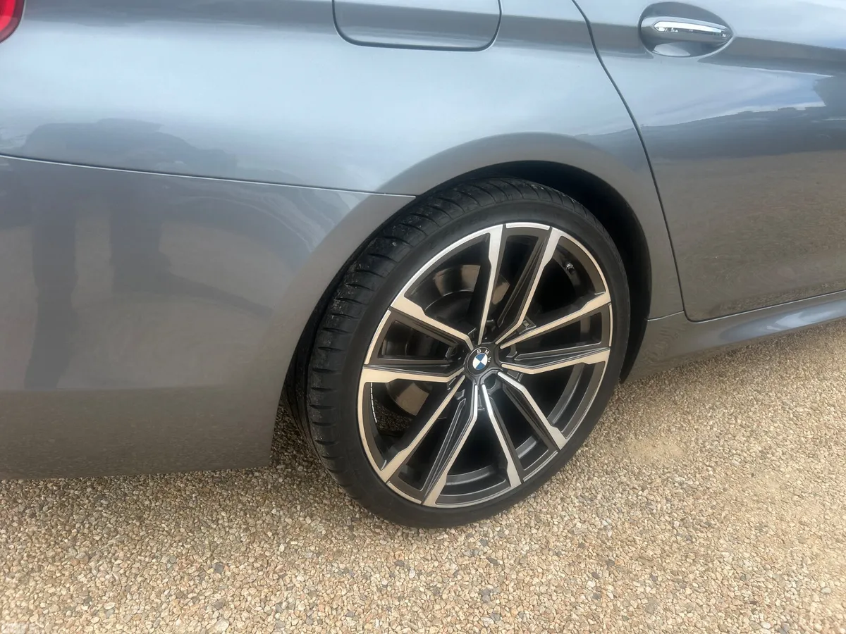 BMW 5-Series Saloon, Diesel, 2018, Blue