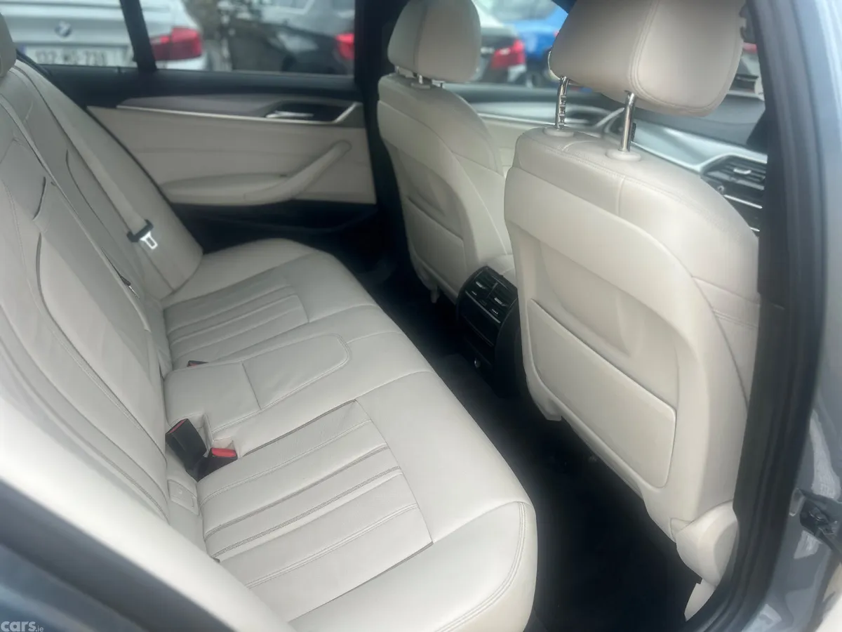 BMW 5-Series Saloon, Diesel, 2018, Blue