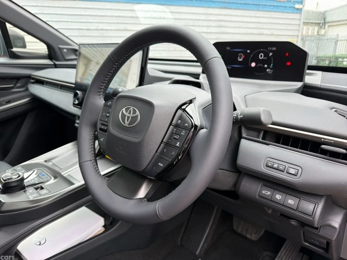 Toyota bZ4X Estate, Electric, 2026, Red
