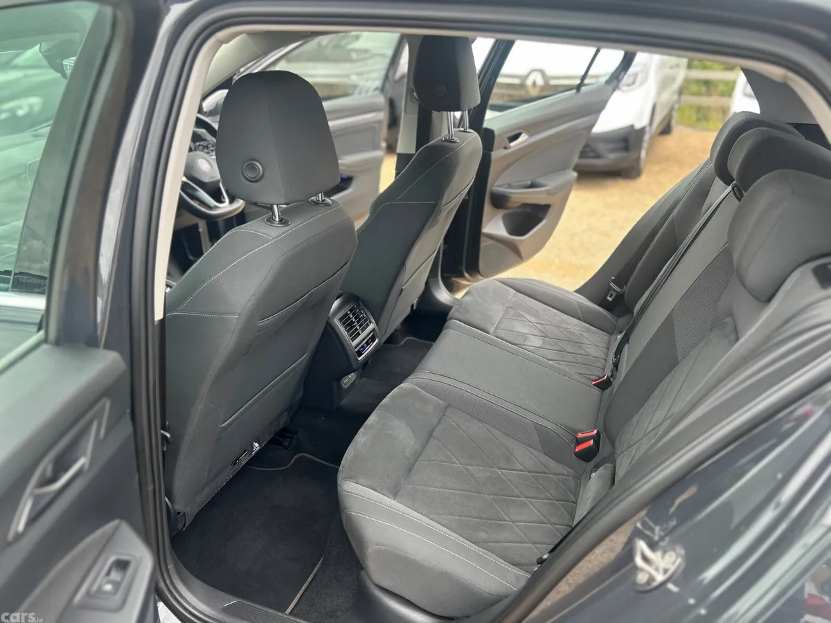 Volkswagen Golf Hatchback, Diesel, 2021, Grey