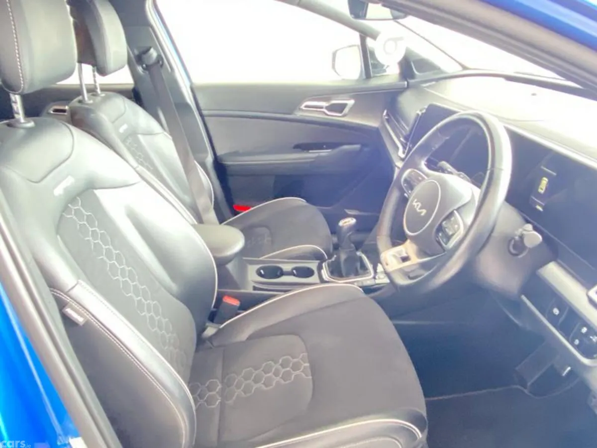 Kia Sportage SUV, Petrol, 2024, Blue