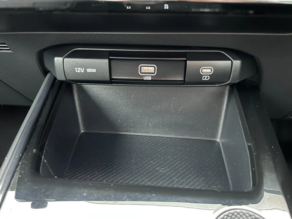 Kia e-Niro SUV, Electric, 2023, Red