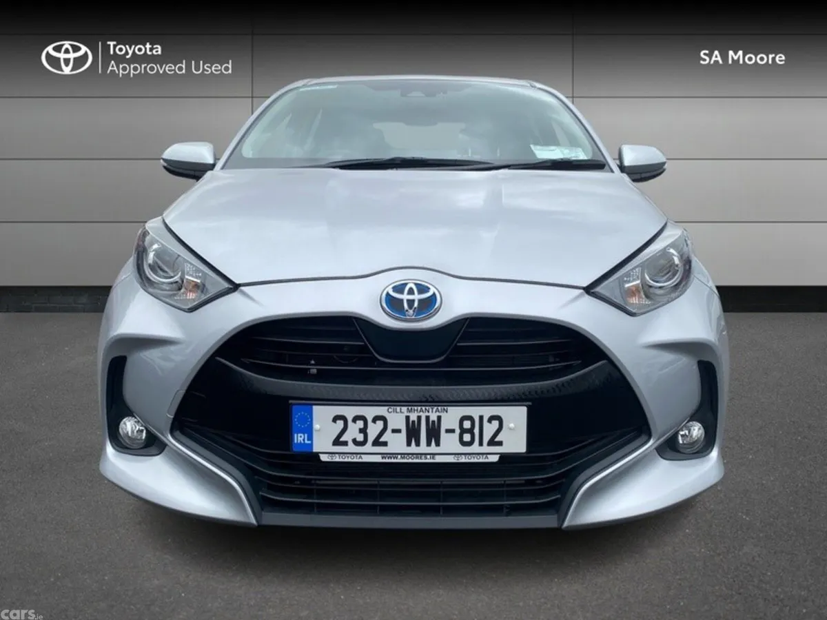 Toyota Yaris Hatchback, Petrol Hybrid, 2023, Grey