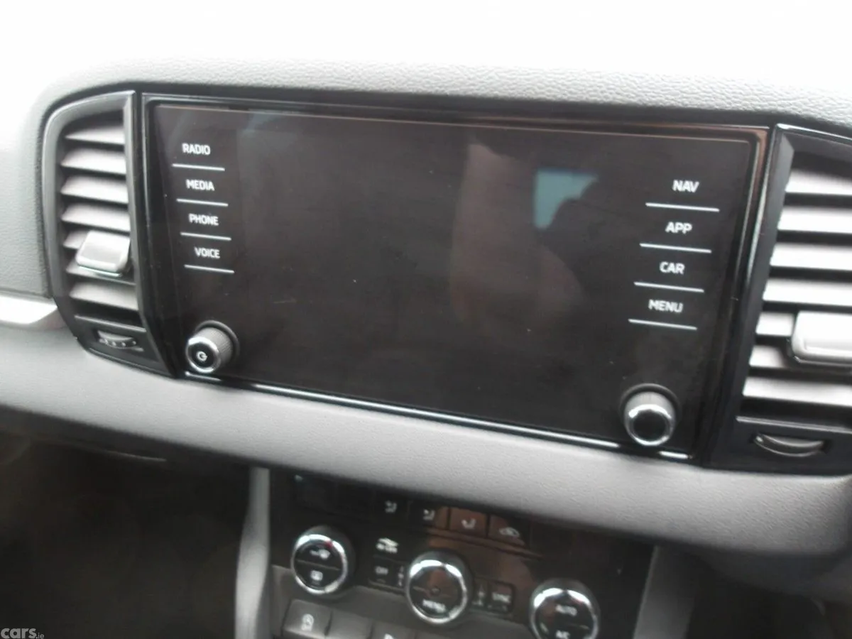 Skoda Karoq SUV, Diesel, 2025, Blue