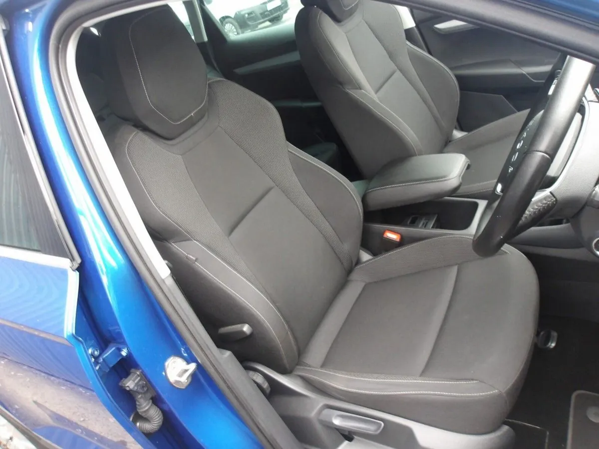 Skoda Karoq SUV, Diesel, 2025, Blue