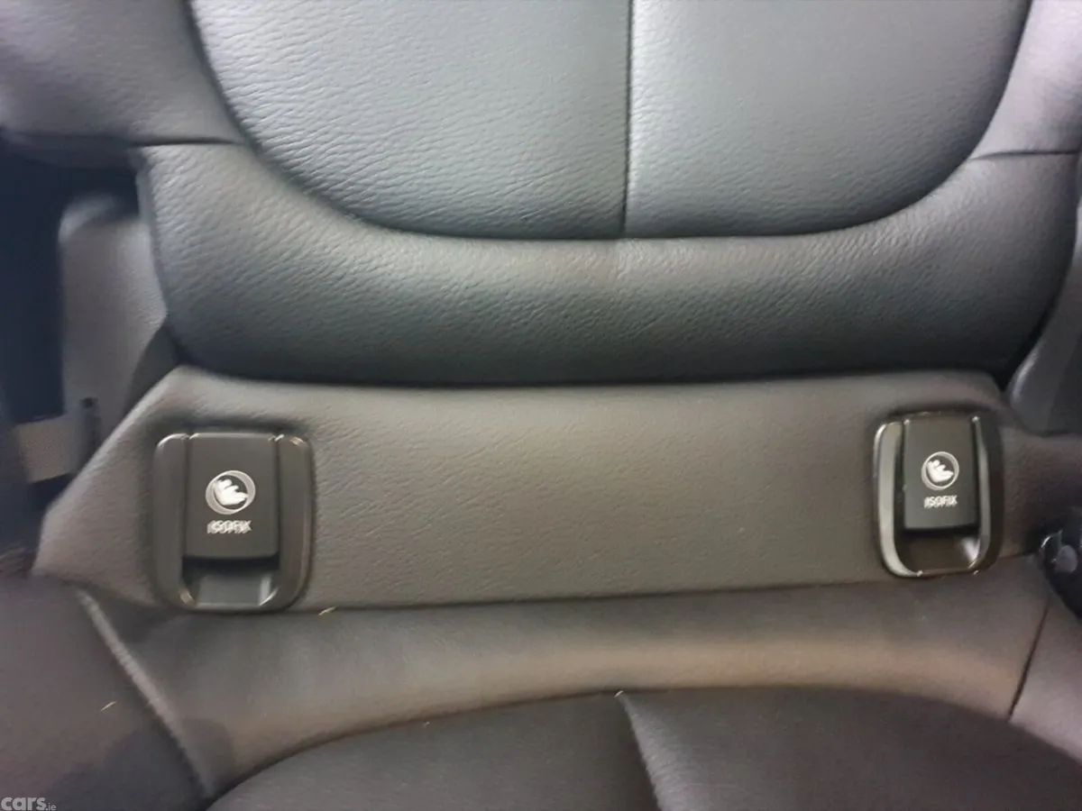 BMW 2-Series MPV, Petrol Hybrid, 2021, Black