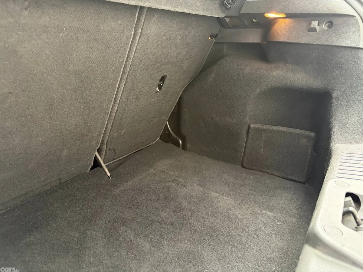Ford Fiesta Hatchback, Petrol, 2015, Brown