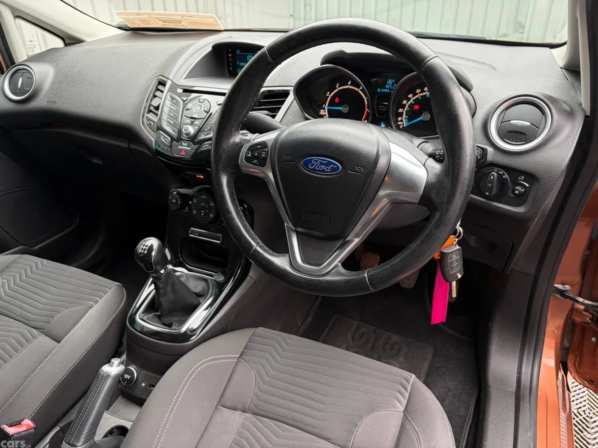 Ford Fiesta Hatchback, Petrol, 2015, Brown