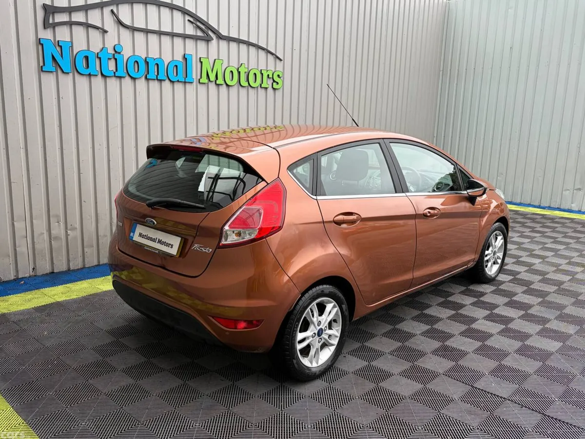 Ford Fiesta Hatchback, Petrol, 2015, Brown