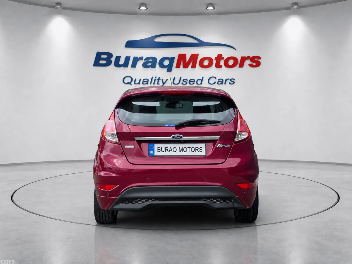 Ford Fiesta Hatchback, Petrol, 2014, Red