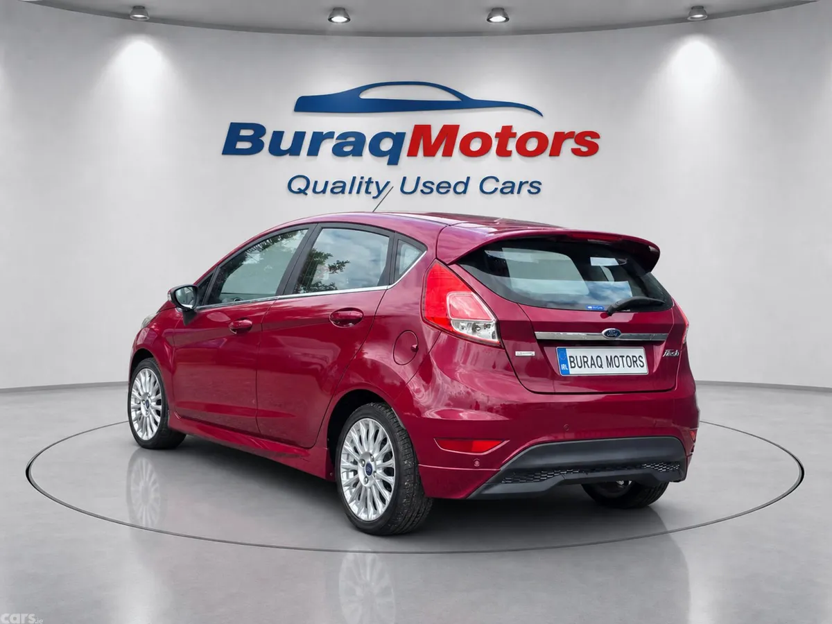 Ford Fiesta Hatchback, Petrol, 2014, Red